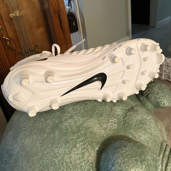Nike Men’s Force Savage Varsity 2 High Top Football Cleats White Propulsion 7.5 - Picture 6 of 8